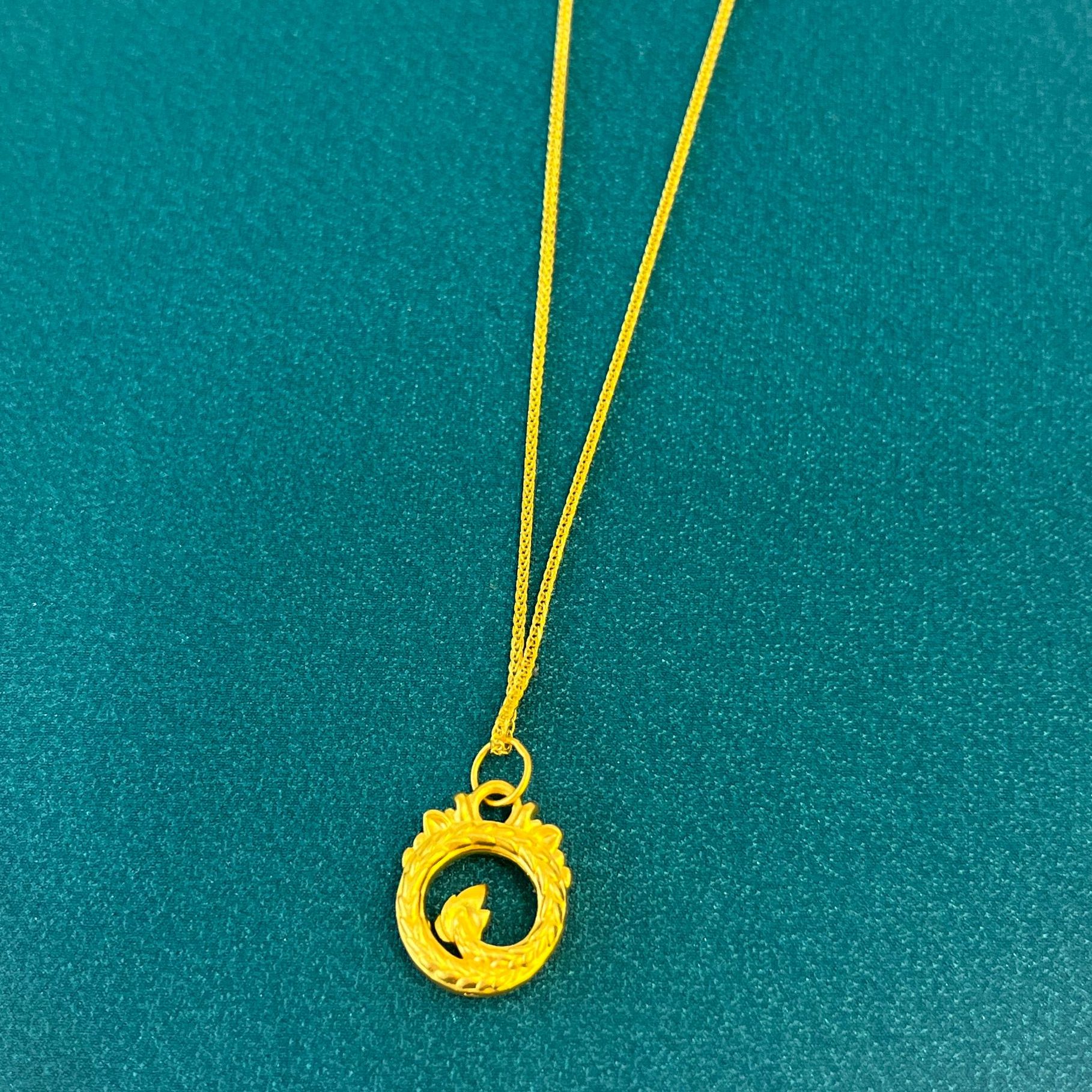 隆祥足金神龙摆尾项链