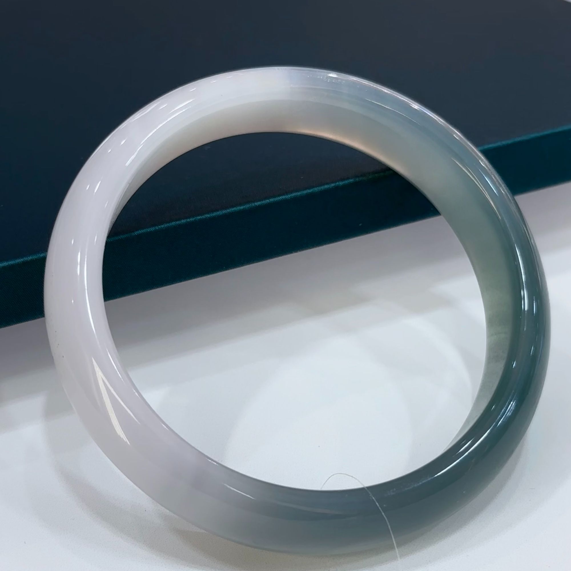 宽面玉髓贵妃手镯