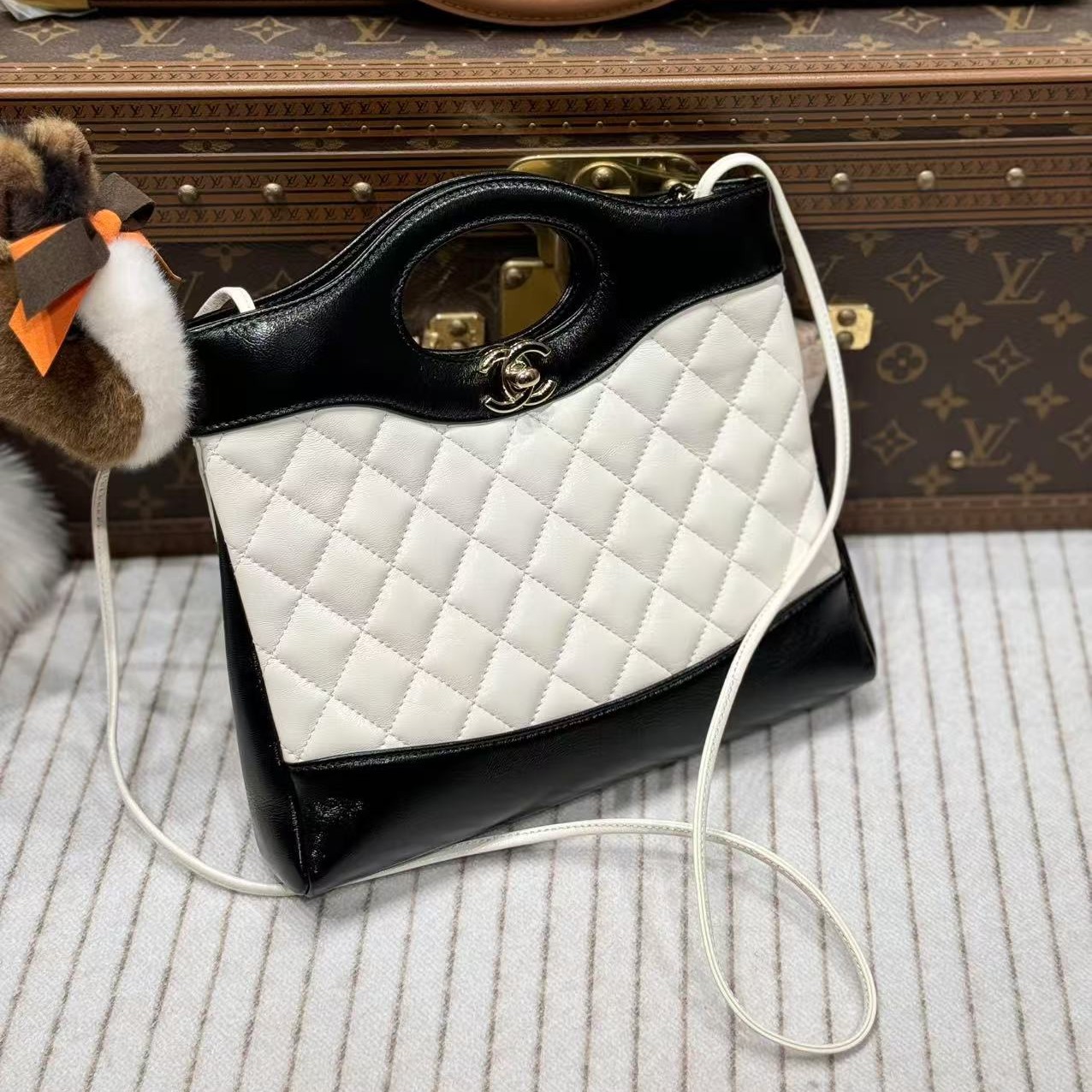 全新未使用 Chanel/香奈儿 贝贝/香奈儿24B 31bag包黑白拼