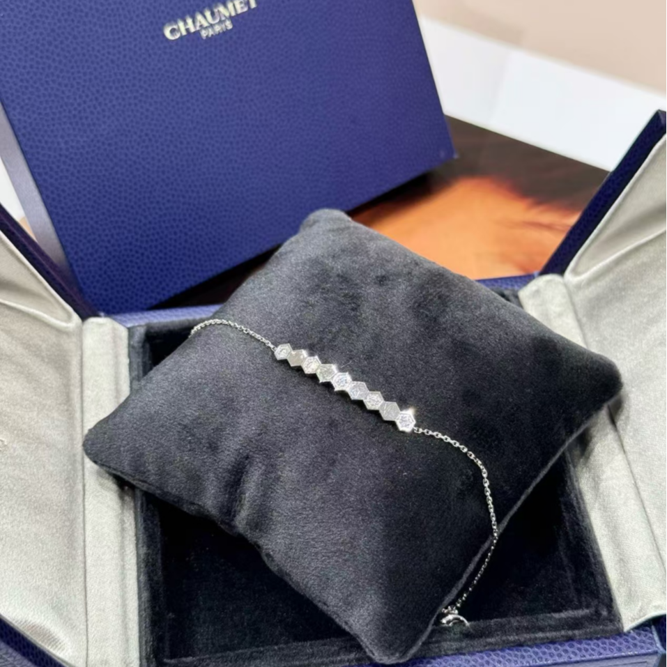 全新未使用 Chaumet/尚美 昊哥/爱巢系列白金手链 24年8月卡