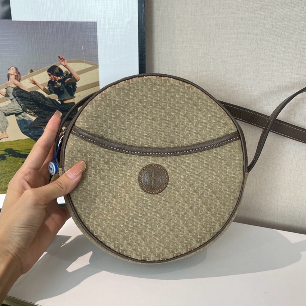 95新 GUCCI/古驰 兔兔奢/古驰斜挎包/240508022