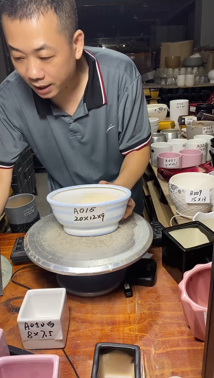 【闪购商品】陶瓷20CM以下微瑕花盆AAAA015-1