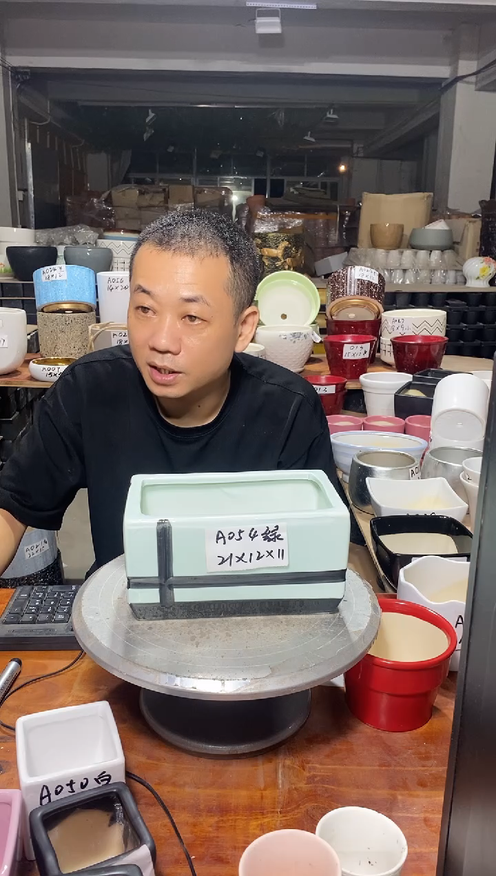 【闪购商品】陶瓷20CM以下微瑕花盆AAAA054-1绿