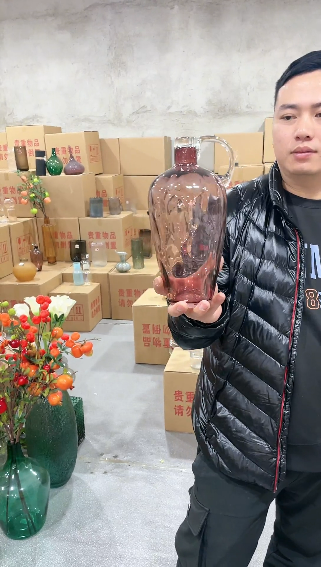【闪购商品】酒红色水壶款花瓶