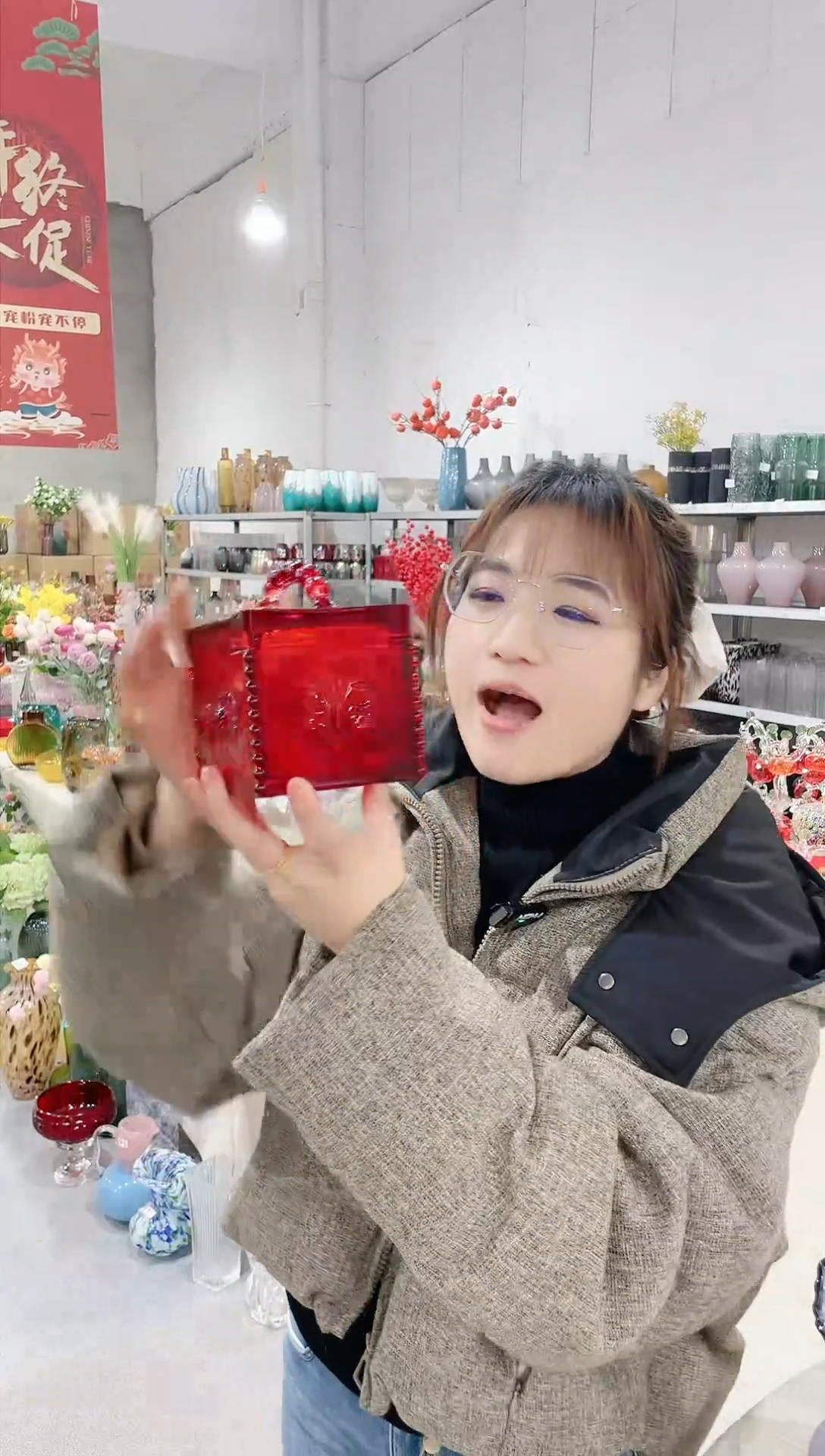 【闪购商品】红色袋盖糖果盒