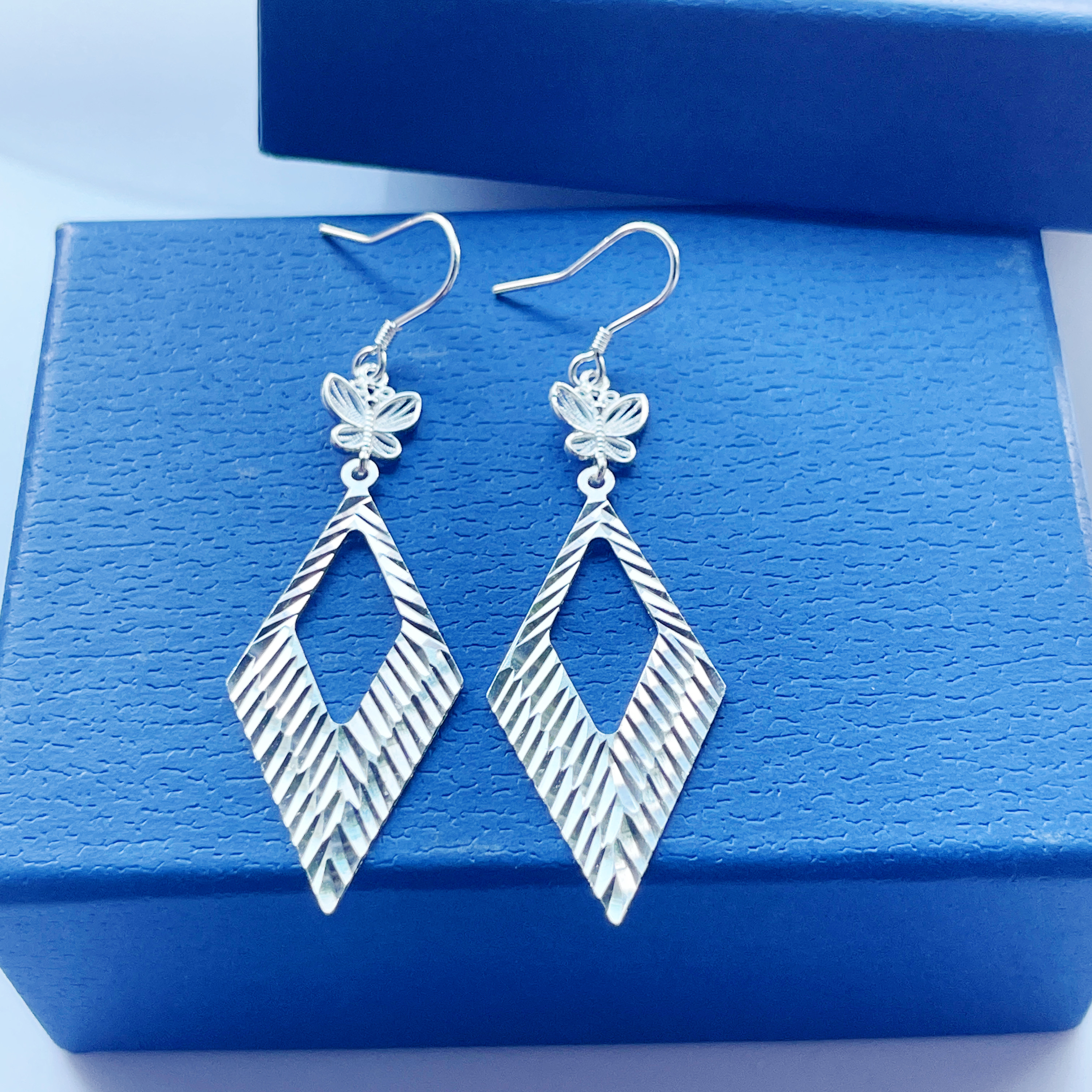 足银耳饰 车花菱形花丝蝴蝶耳钩气质轻奢简约超仙正品银显瘦百搭