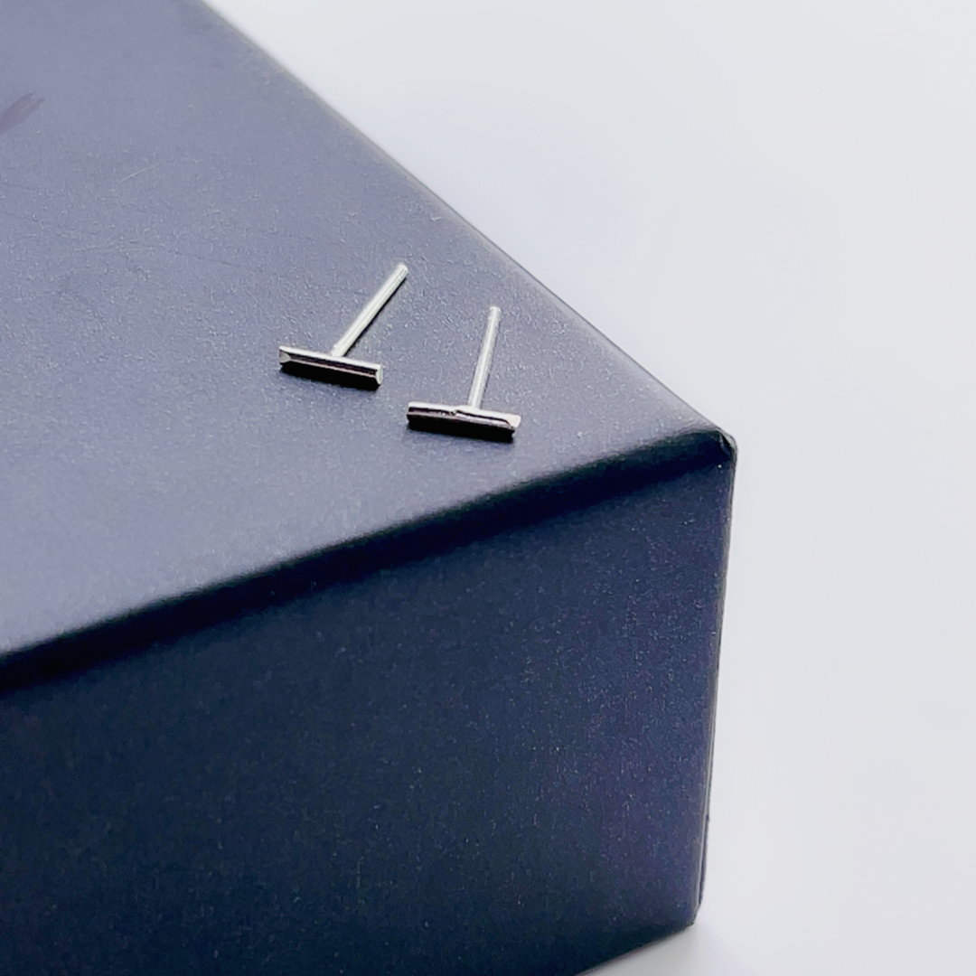 足银耳饰 字母T字型耳钉百搭精致小巧气质养耳洞迷你礼耳垂