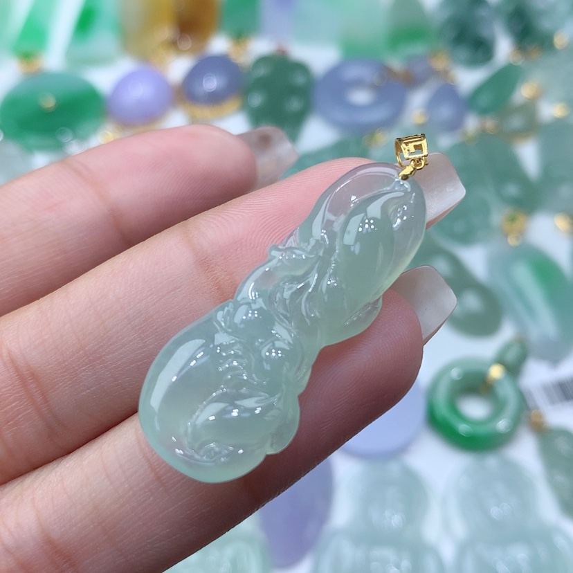【闪购商品】翡翠颈饰未镶嵌