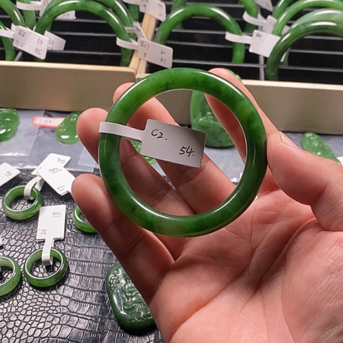 【闪购商品】和田玉（碧玉）手镯未镶嵌林**侠