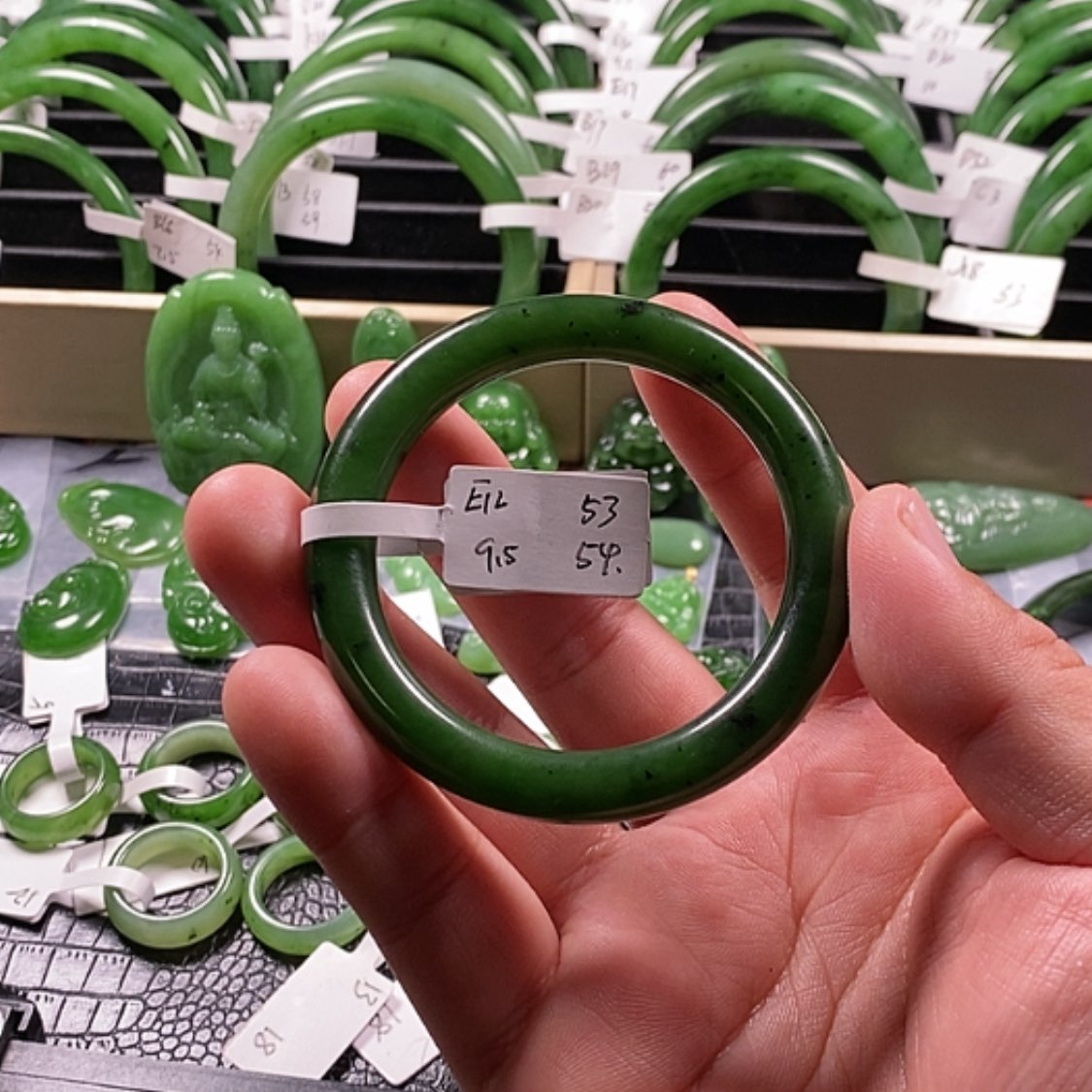 【闪购商品】和田玉（碧玉）手镯未镶嵌嘿**哈