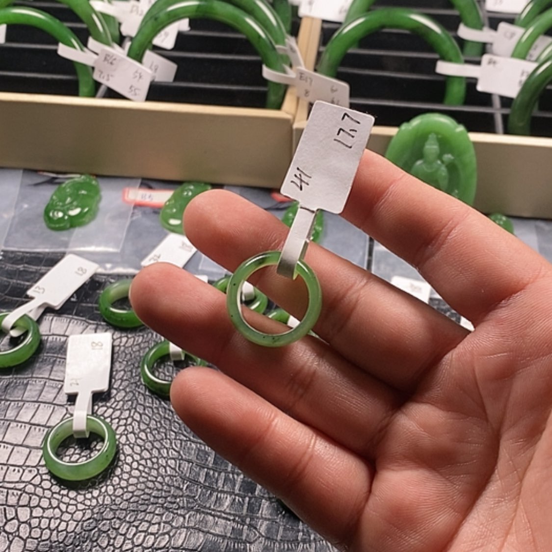 【闪购商品】和田玉（碧玉）戒指未镶嵌春**云