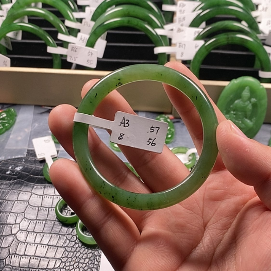 【闪购商品】和田玉（碧玉）手镯未镶嵌?***?