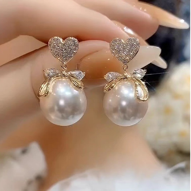 铜合金仿珍珠耳饰 小众气质925耳钉超仙镀K金时尚精致耳饰E006