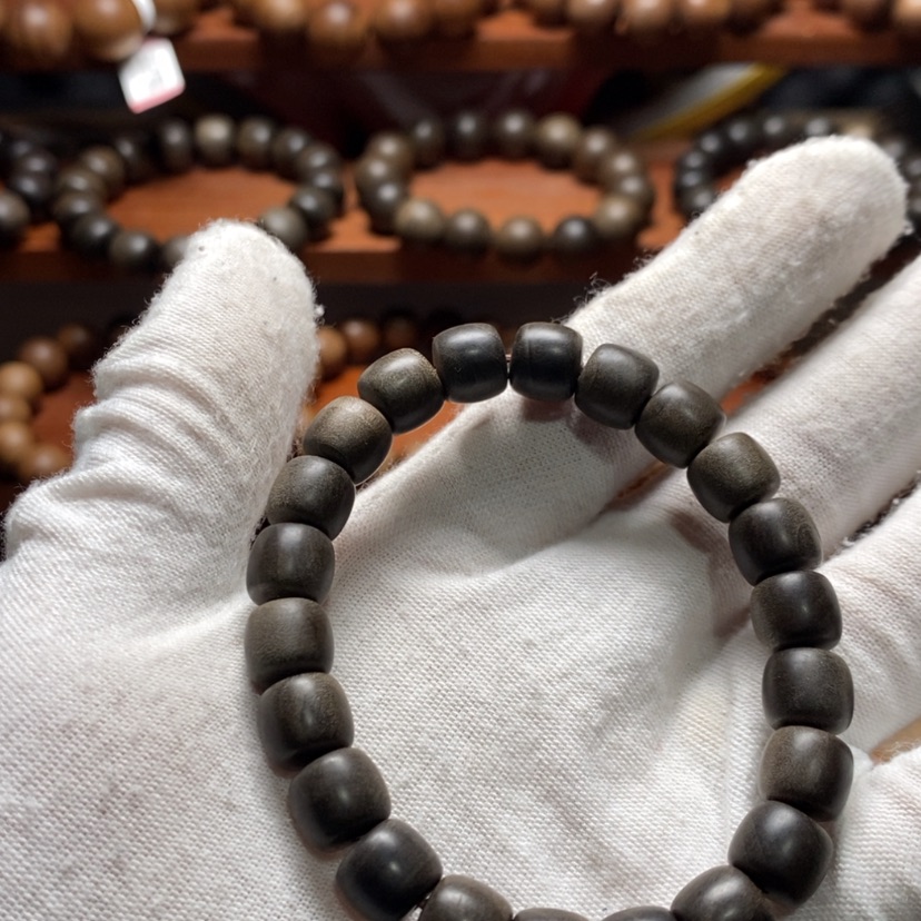 【闪购商品】檀香木手串/手链好****阴沉0.8*0.9