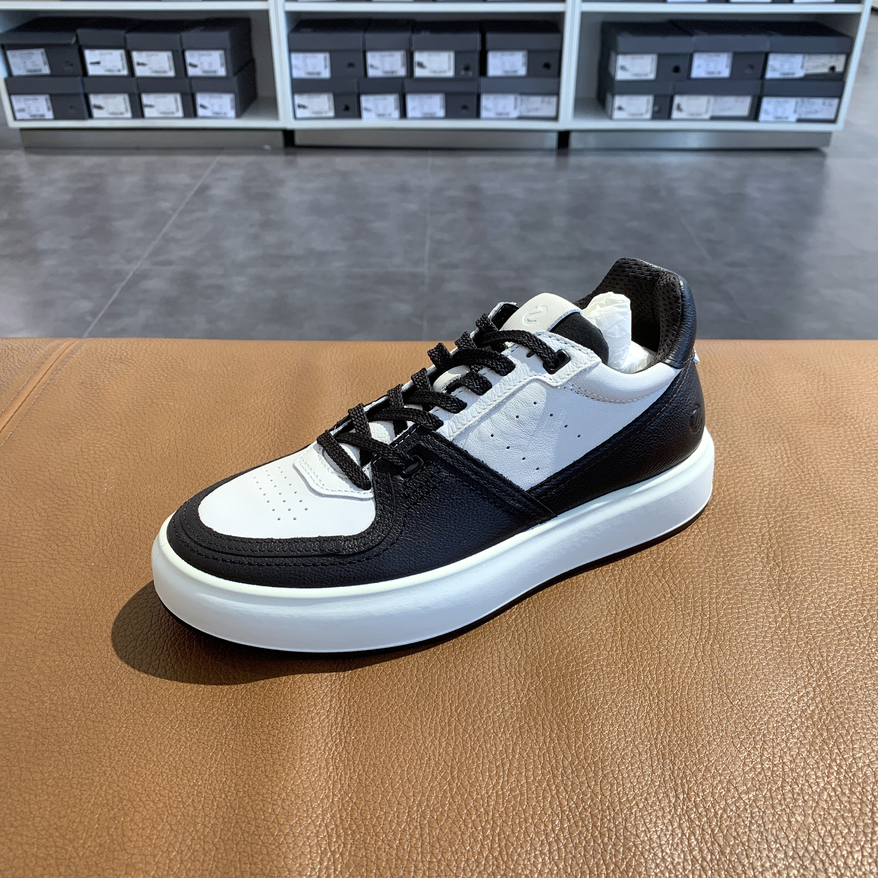 ECCO爱步厚底女板鞋 倪妮同款 百搭休闲运动鞋 街头ACE 856823