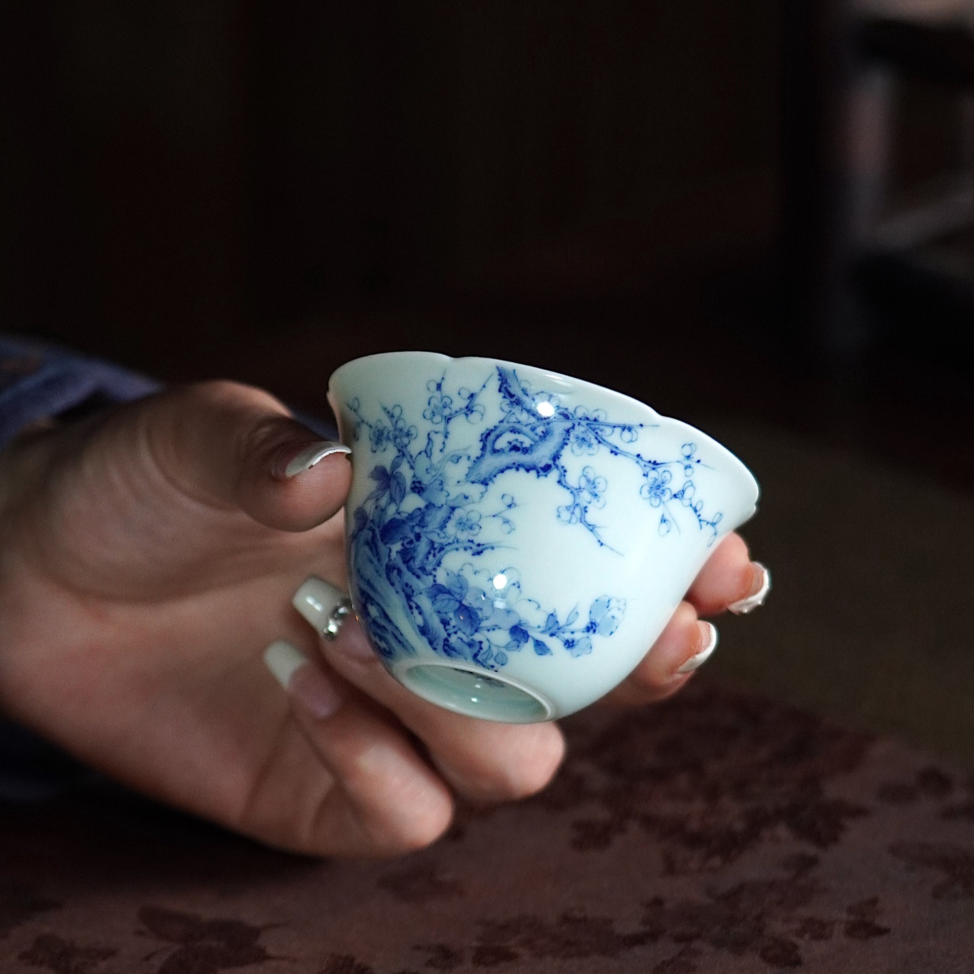 禄意窑青花花卉葵口杯萱草、梅花、茶花景德镇纯手工手绘主人杯