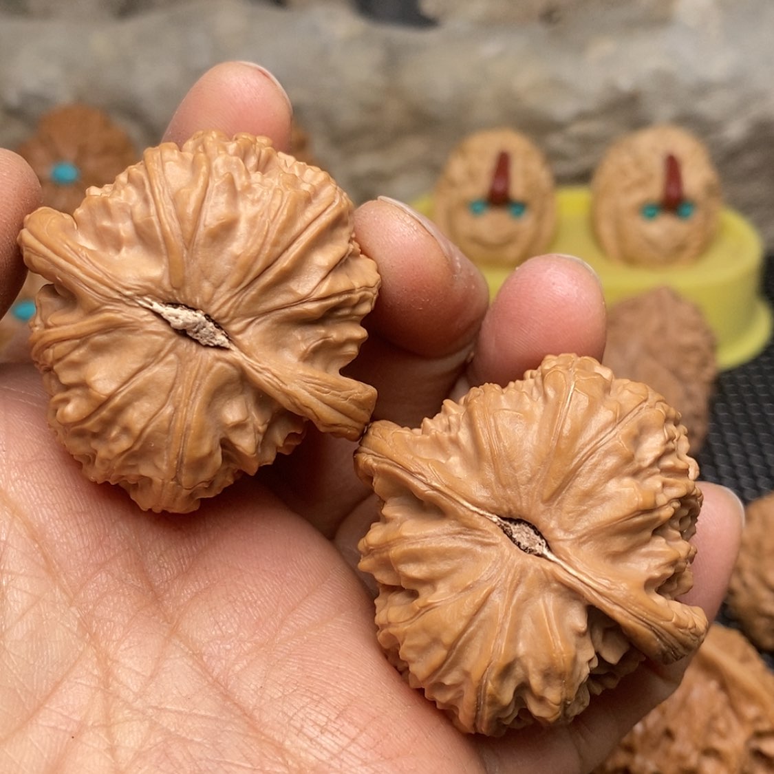 【闪购商品】文玩核桃把件浩****?