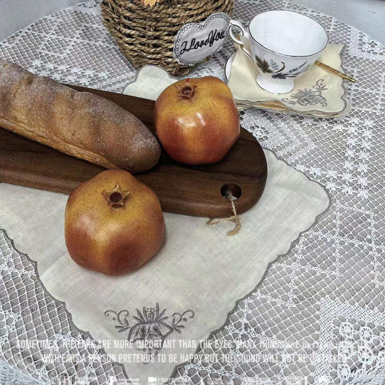 孤V305  手绣灰绣方餐垫27cm本色麻质(4片)