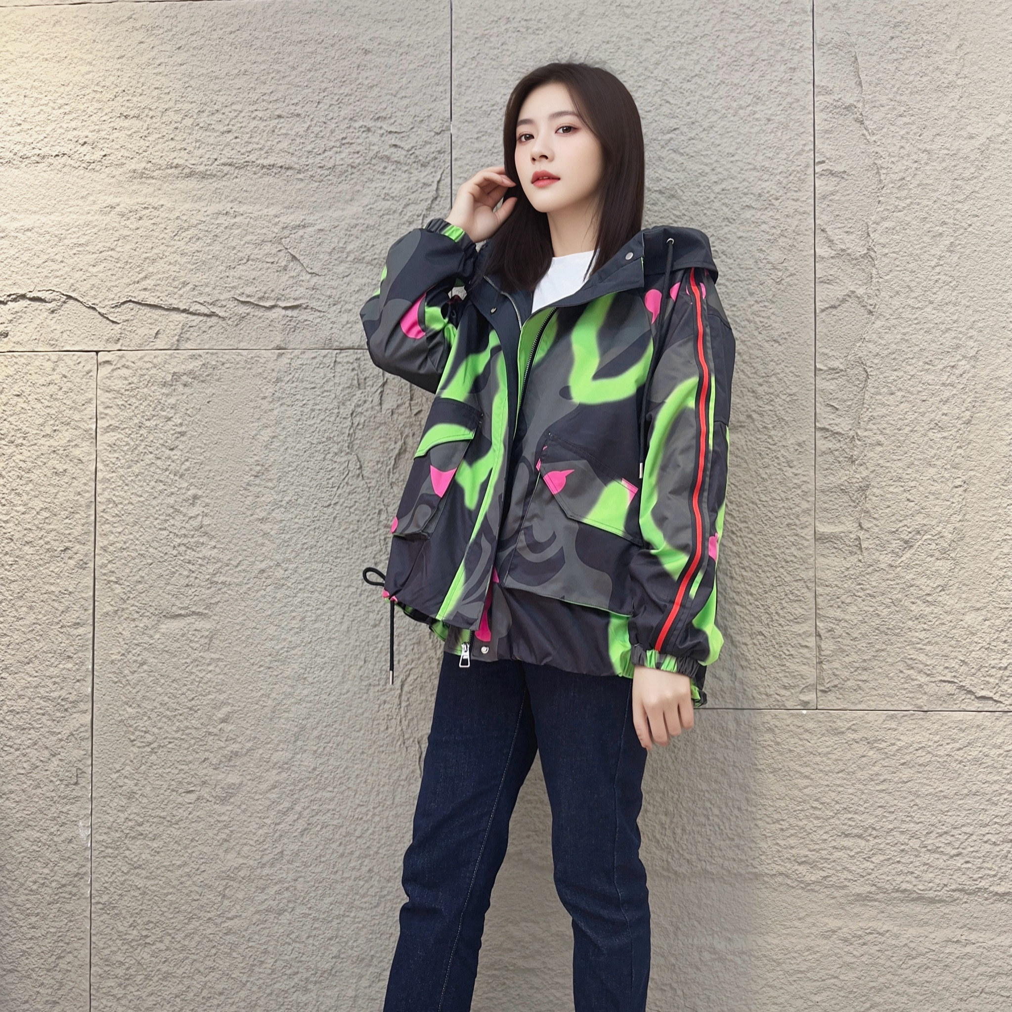 2025春秋新款时尚撞色印花宽松连帽风衣抽绳休闲百搭运动潮流外套