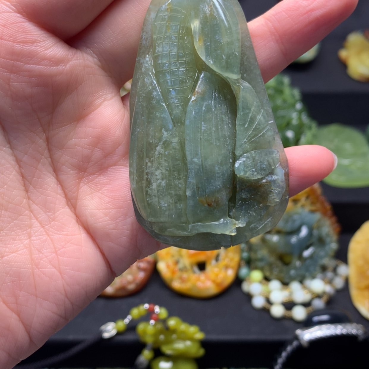 【闪购商品】蛇纹石玉颈饰未镶嵌