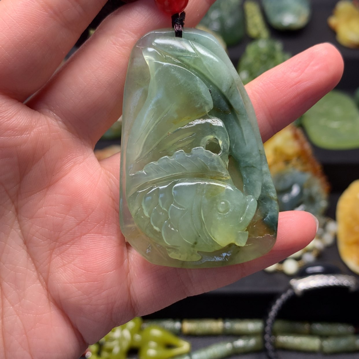 【闪购商品】蛇纹石玉颈饰未镶嵌