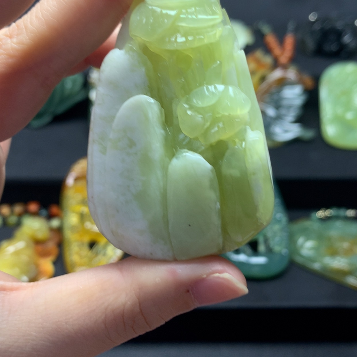 【闪购商品】蛇纹石玉颈饰未镶嵌