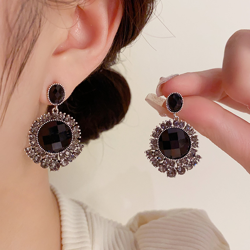 铜合金锆石耳饰 复古高级感气质时尚黑色耳坠小众个性夸张设计感