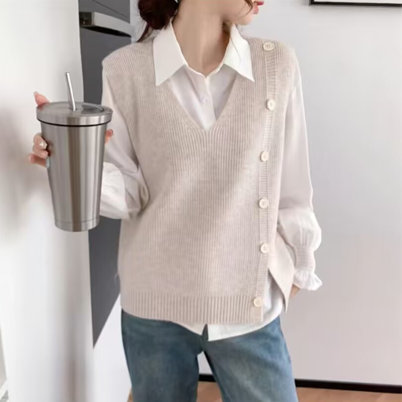 针织马甲背心秋装女2023年新款设计感V领纽扣宽松内搭马夹上衣