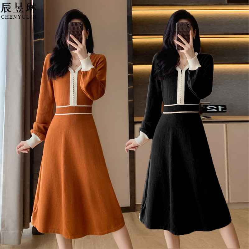 秋冬新款韩版法式黑白撞色v领毛衣裙子小香风针织连衣裙中长款女