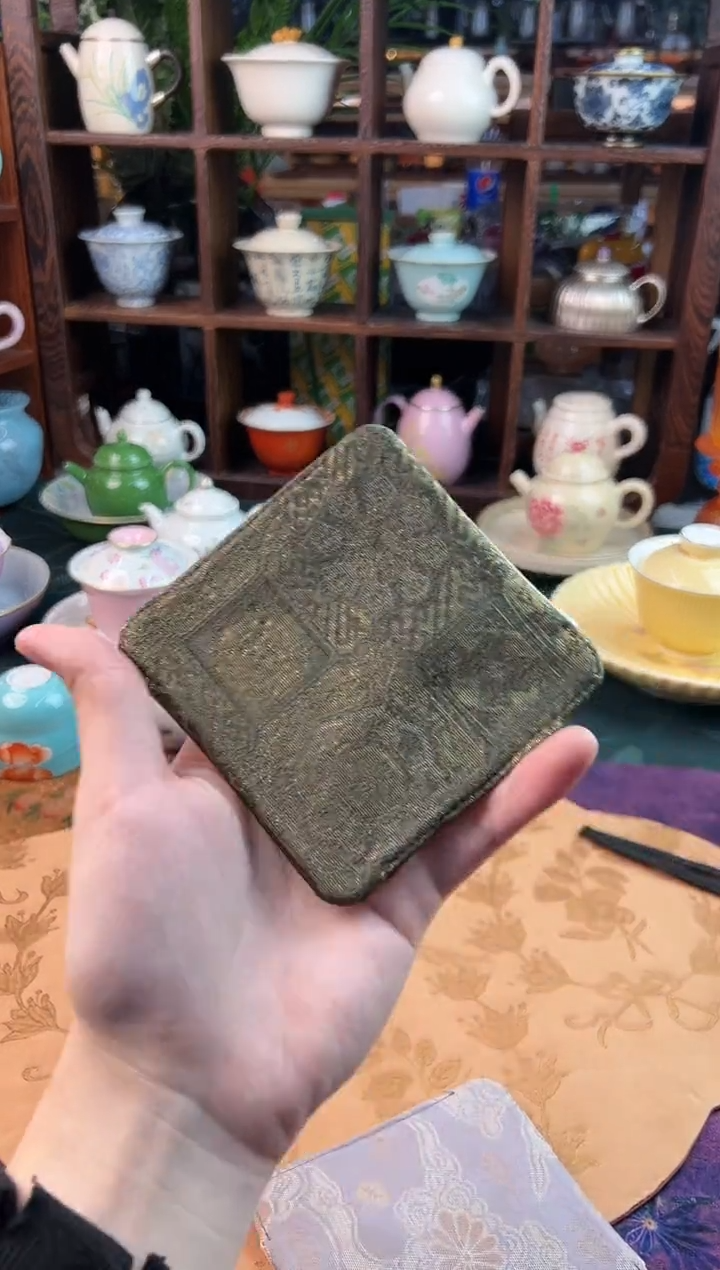 【闪购商品】密胺摆件绿色t