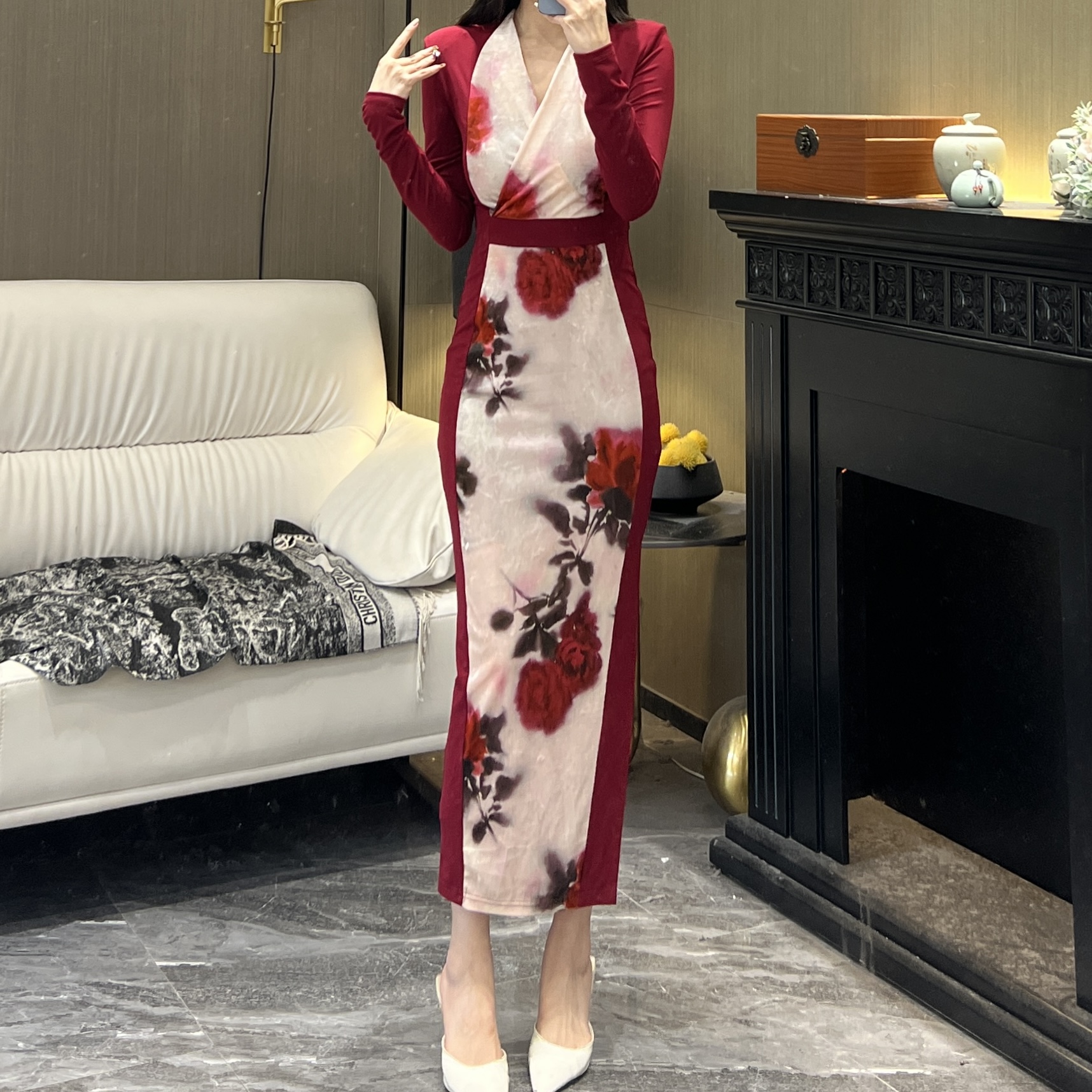 气质女人味轻奢V领长袖拼接花色印花显瘦修身包身百搭开衩连衣裙