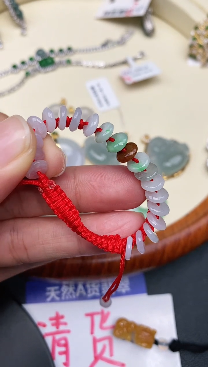 【闪购商品】翡翠颈饰未镶嵌