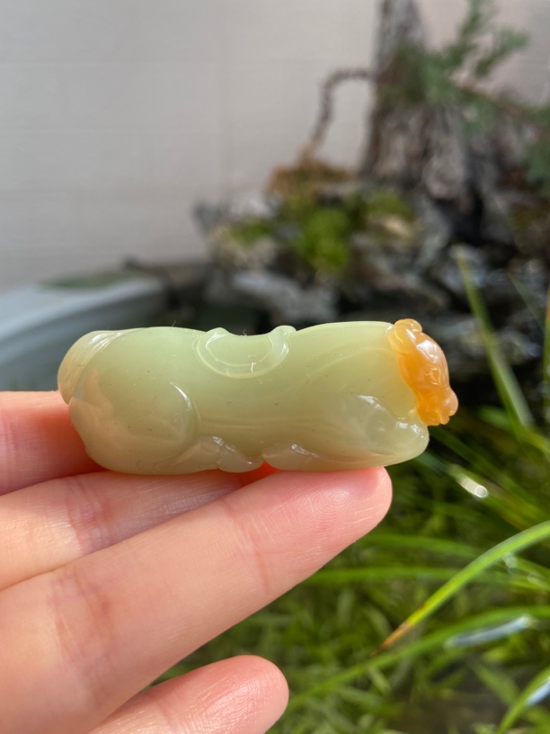 和田玉俏糖色仿古唐朝马吊坠生肖属相马挂件雕刻巧雕