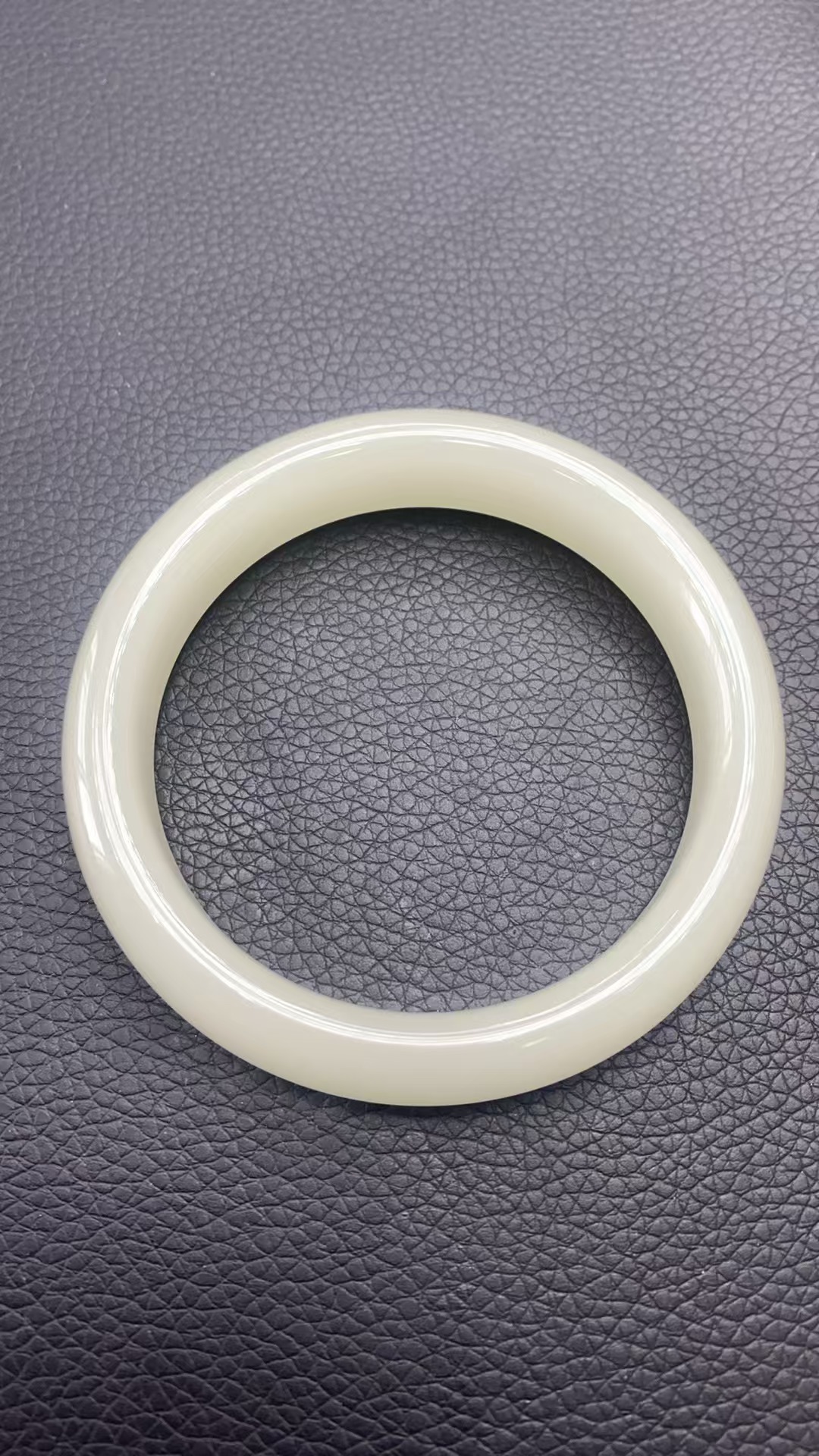 蜂蜜水和田玉手镯 下单选择圈口