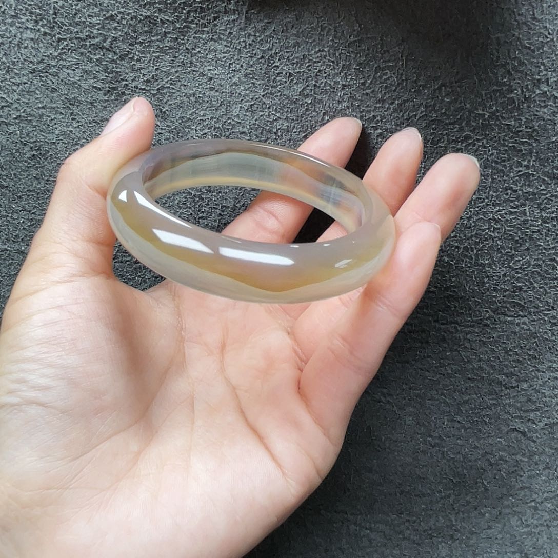 玛瑙/玉髓手镯未镶嵌