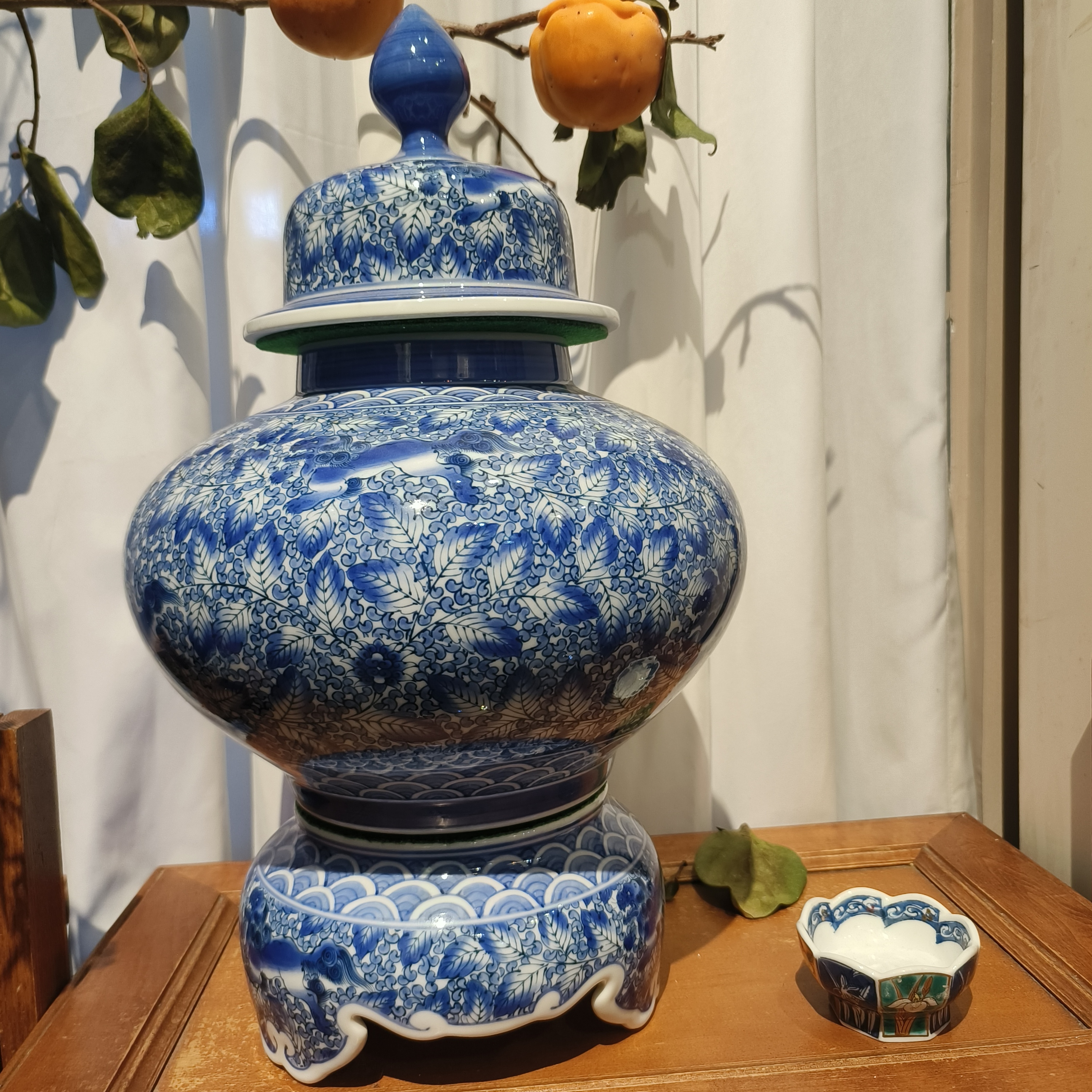 胜右卫门手绘穿花麒麟纹将军罐