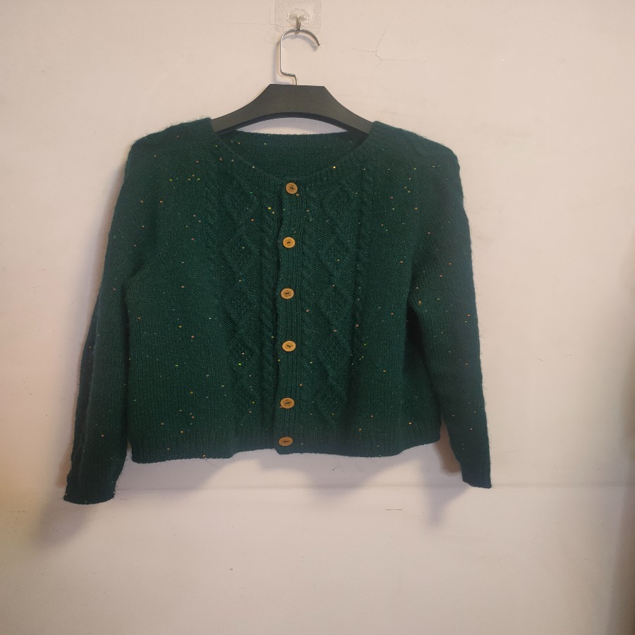 金典马鞍肩小开衫