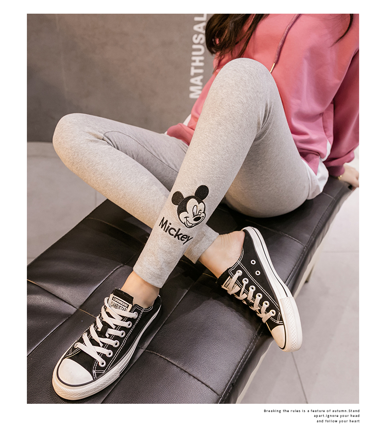 孕妇秋冬新款加绒休闲外穿打底裤韩版刺绣米奇时尚小脚裤