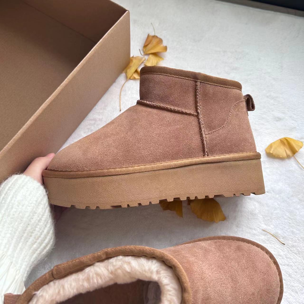 厚底雪地靴女加绒保暖时尚冬休闲短筒增高同款女士加厚防滑面包鞋