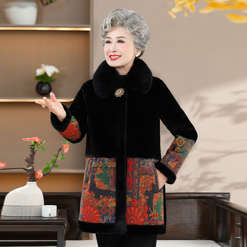 2024新款奶奶冬装一体绒外套女老年人冬季女装妈妈保暖仿皮草大衣