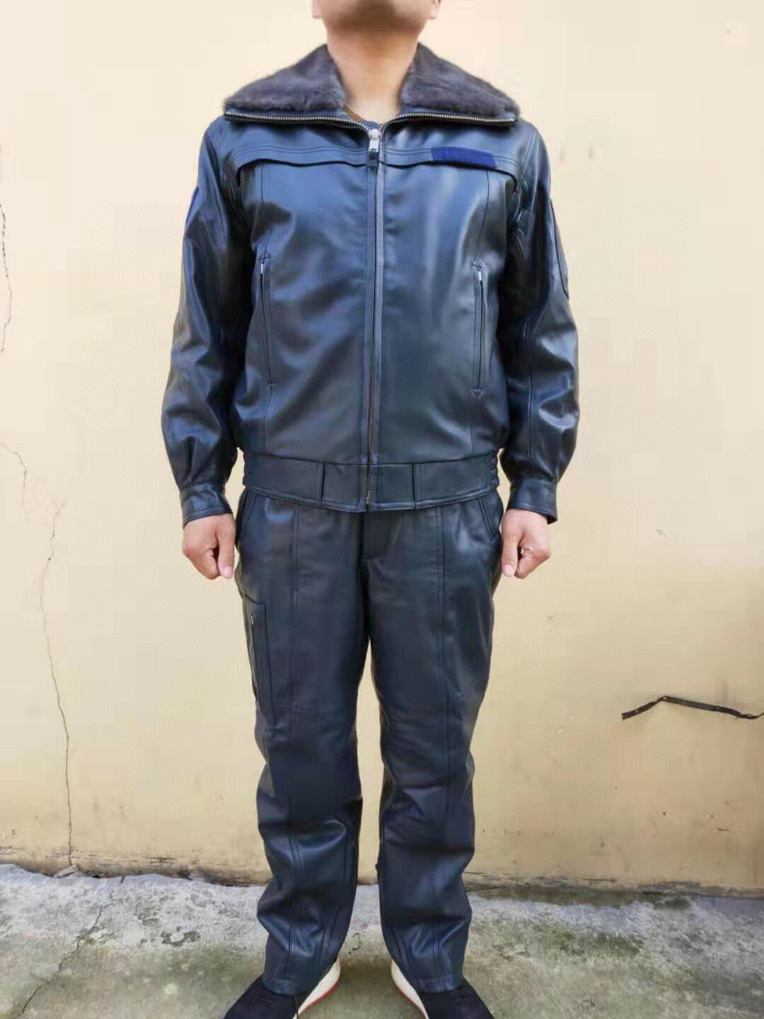 正品冬季飞行皮衣皮夹克机车骑行户外防寒皮衣山羊皮衣裤套装