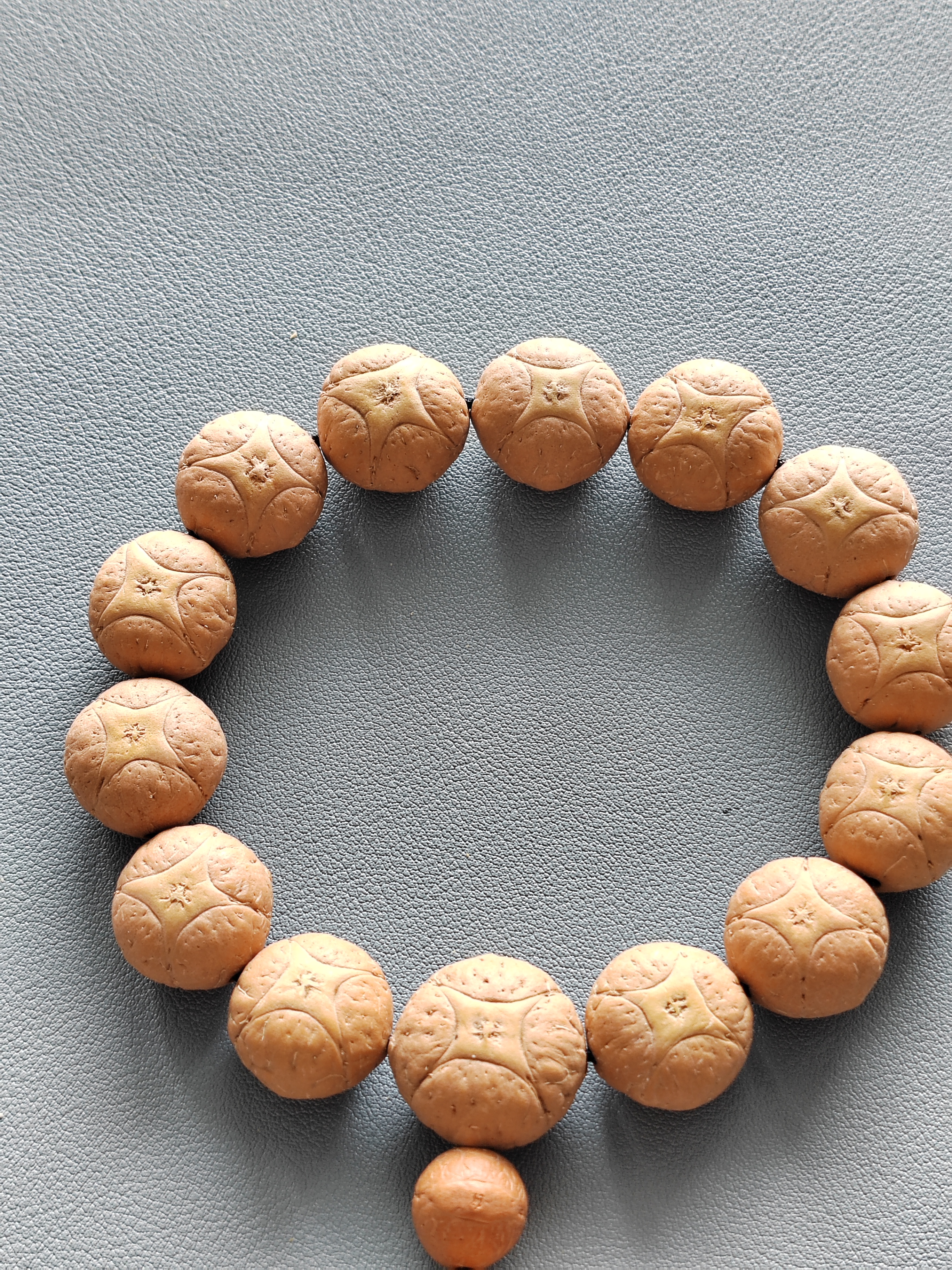 【WF417002】24年新籽17mm左右尼泊尔麒麟眼菩提手串13颗配麒麟三通