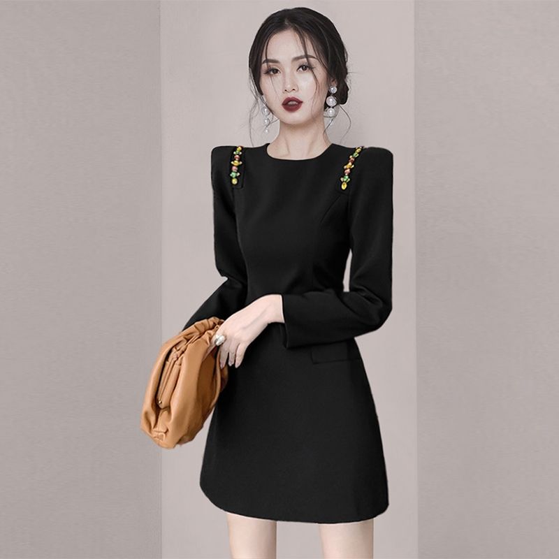 欧洲站法式高级感宫廷复古连衣裙女秋冬小个子时尚长袖显瘦小黑裙