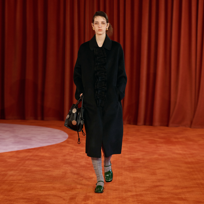 【秀场同款】IIIVIVINIKO 荷叶边装饰双面呢大衣M449003186C