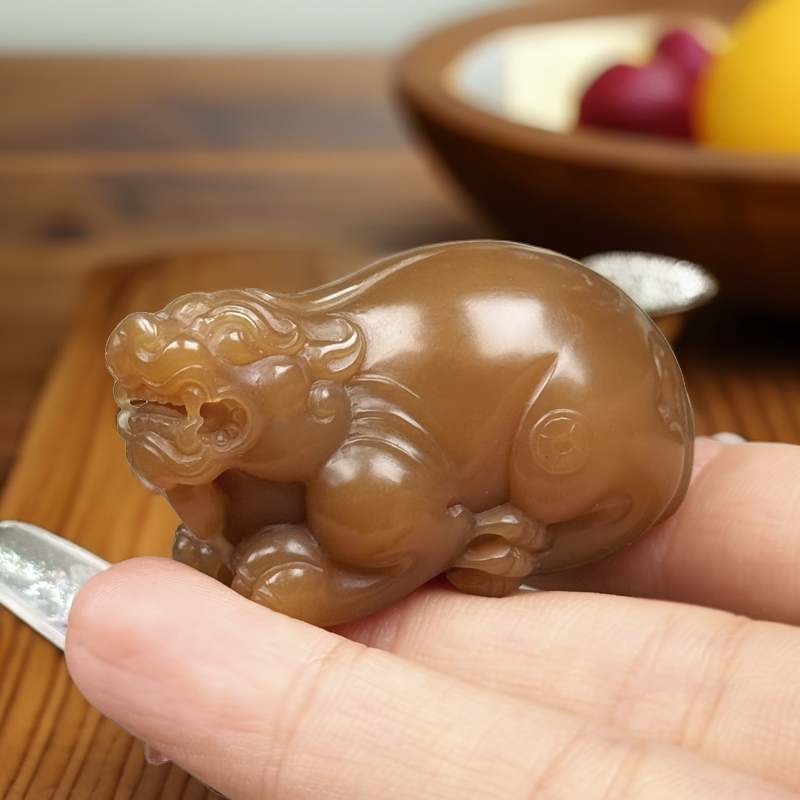 貔貅 且末金山红糖料和田玉手把件男士挂件女士吊坠雕刻礼物精致