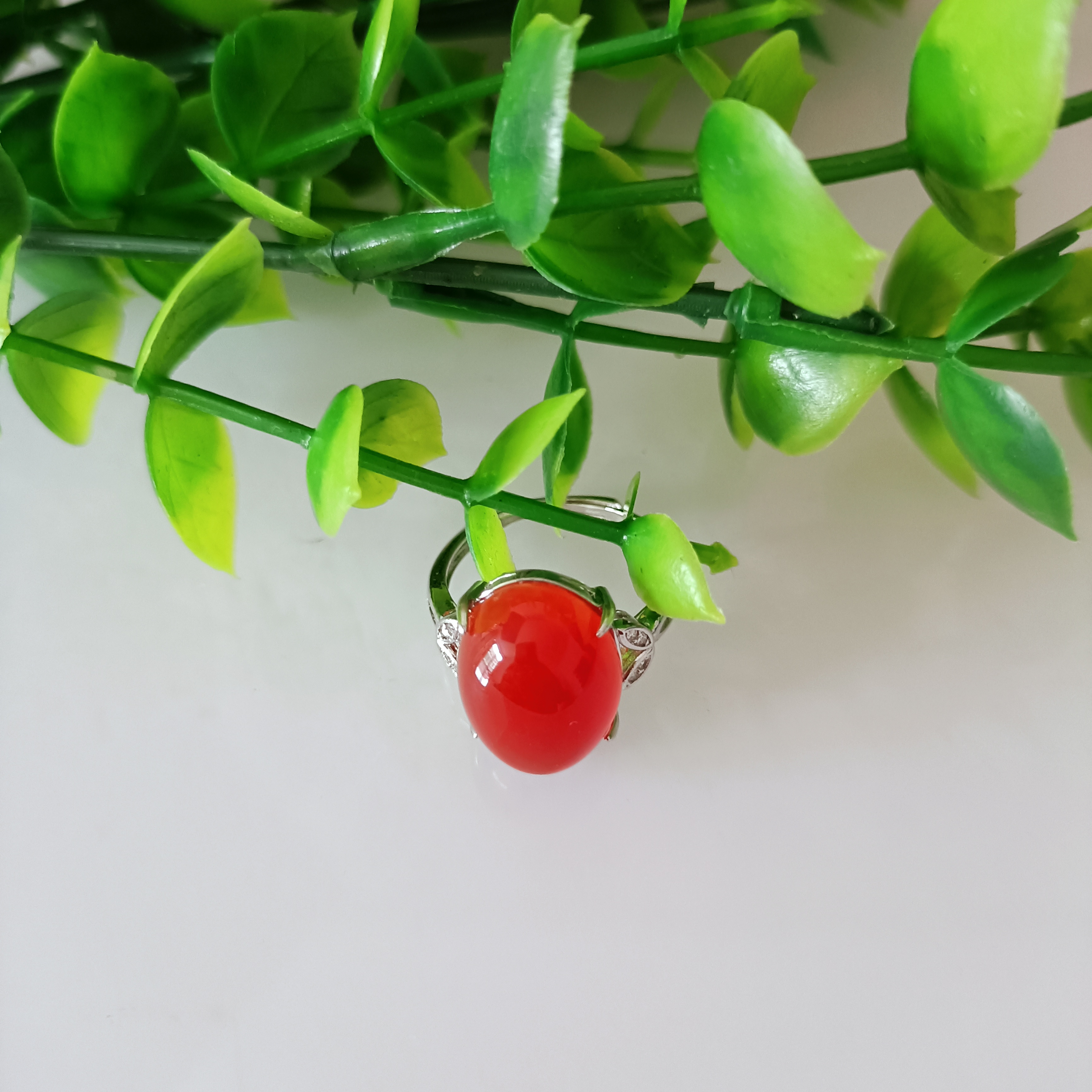 玉髓戒指，马达加斯加