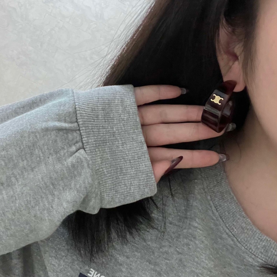 铜合金亚克力耳饰  法式凯旋门c字耳环潮个性时尚小众高级耳饰