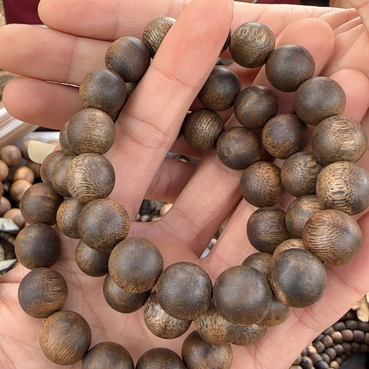 【闪购商品】沉香手串单圈1.3乌身11克多样性发一条