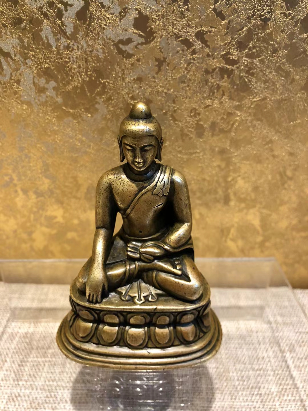 唐代鎏金铜佛造像毗卢遮那