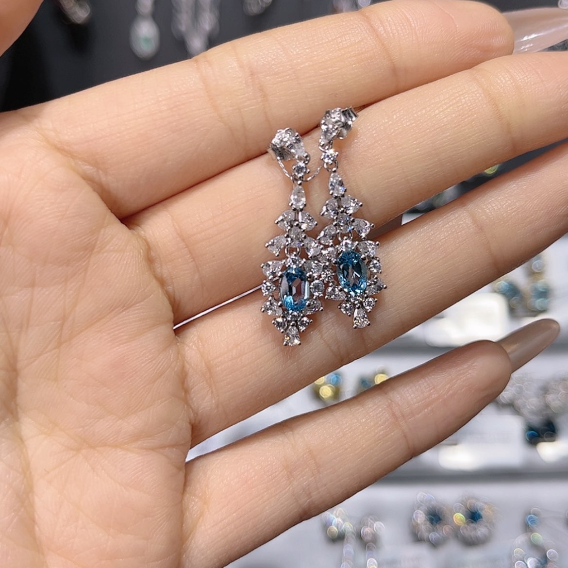 【闪购商品】托帕石耳饰银S925镶嵌